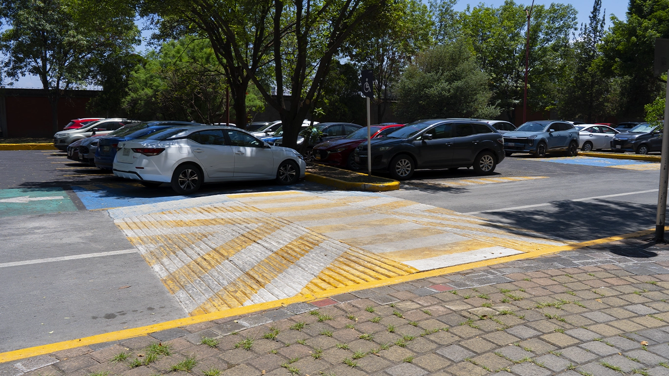Rampas y accesibilidad UAM